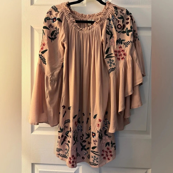 Umgee Tops - embroidered top with bell sleeves